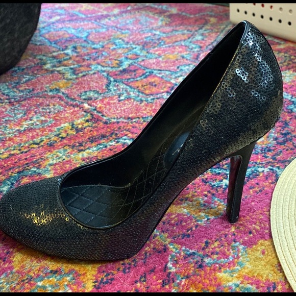 Auth CHANEL Black Sequins CC Heels Pumps 39.5 - Picture 5 of 7
